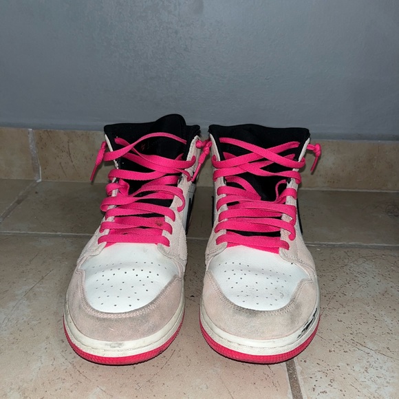 Air Jordan 1 Mid ‘Crimson Tint’ - Picture 3 of 7
